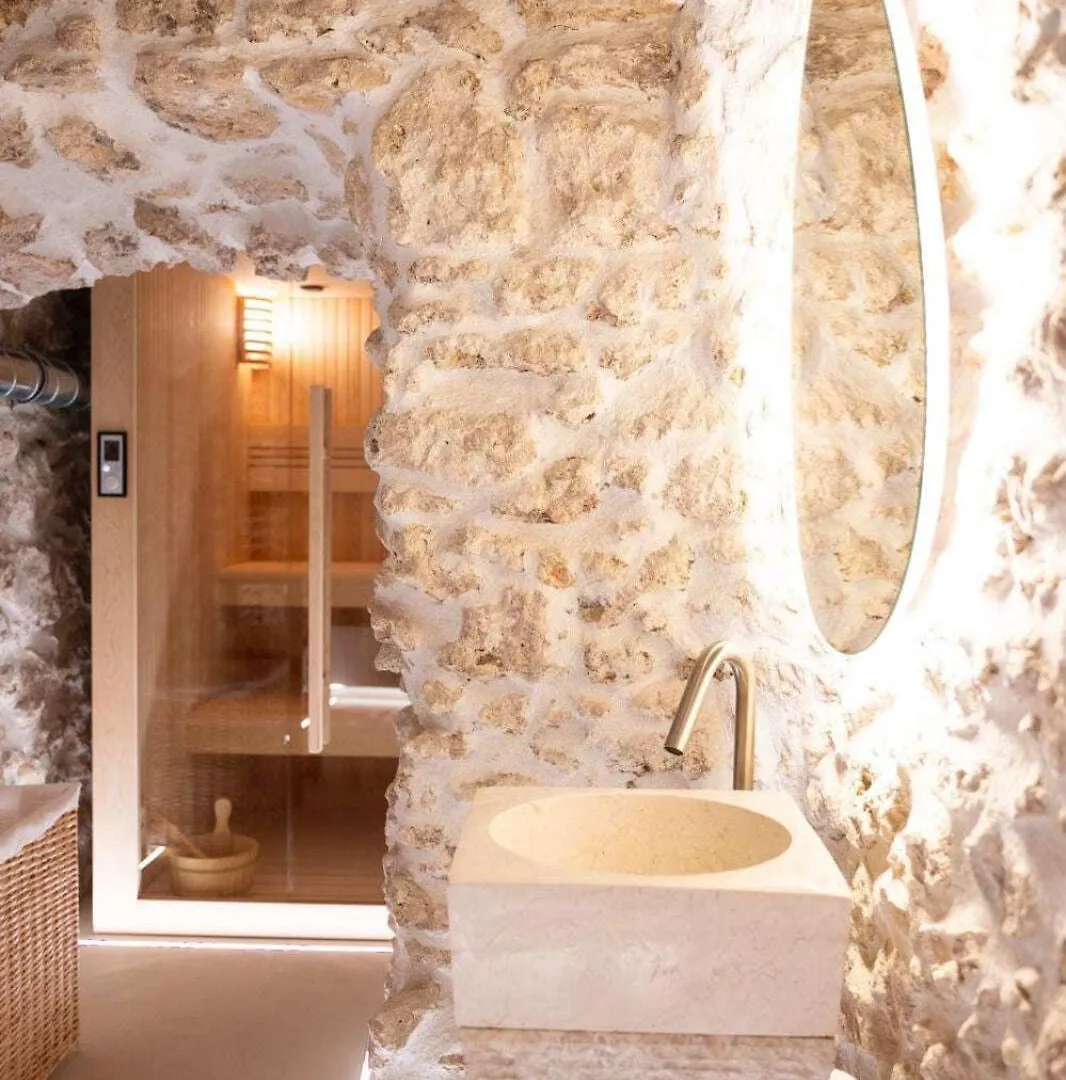 Apartament Kaza Bella - Marais Modern Flat With Small Pool *